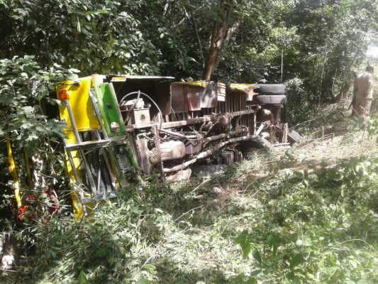 Al menos cinco heridos deja accidente de bus en Guasaule, al sur de Honduras