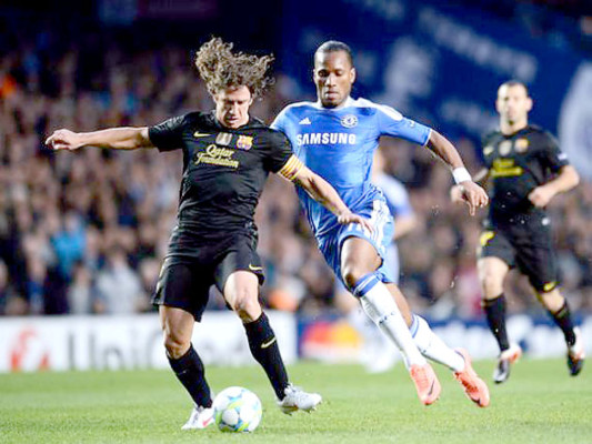 Chelsea deja herido al campeón Barcelona con zarpazo de Drogba