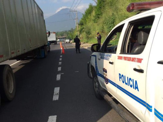 Decapitan a oficial de policía en El Salvador