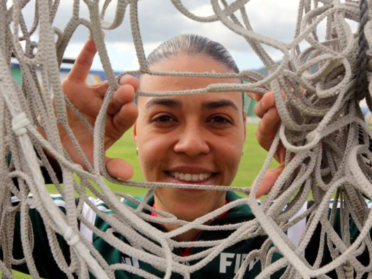 Los 10 datos que desconocías de la árbitra Melissa Pastrana  