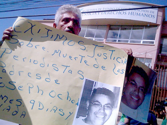 Periodistas hondureños exigen protección a la libertad de expresión y la vida