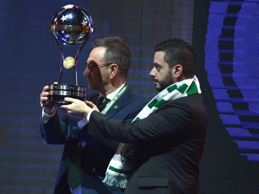 Emotivo homenaje al Chapecoense de Brasil en sorteo de Copa Libertadores 2017