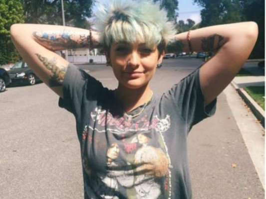 Hija de Michael Jackson arremete contra los que acusan a su padre de pedófilo