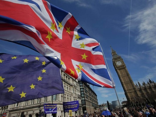 El Brexit se completa en un día histórico para Europa