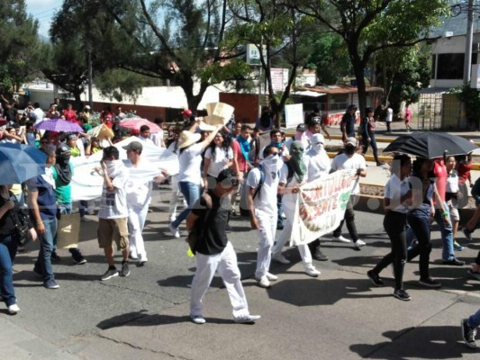 Concluye sin ningún acuerdo intento de diálogo entre autoridades y estudiantes