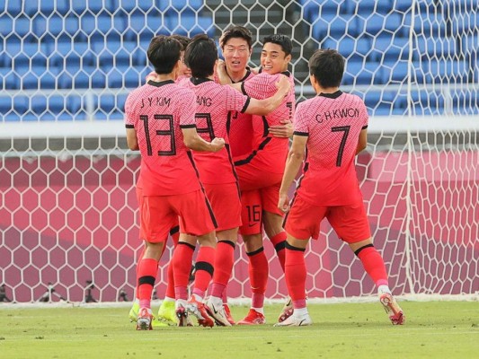 Hwang Ui-jo, uno de los refuerzos coreanos, vacunó dos veces a Honduras