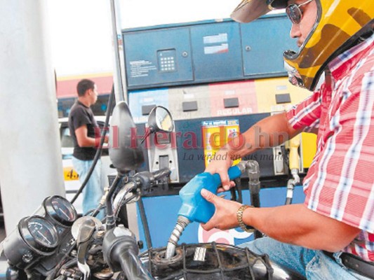 Gasolina superior aumentará más de dos lempiras el lunes