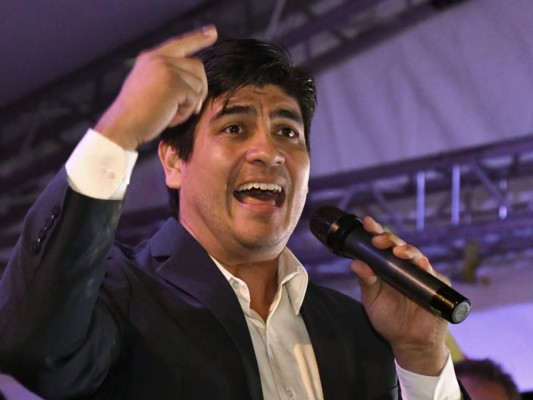 Carlos Alvarado, novelista, roquero y candidato presidencial en Costa Rica