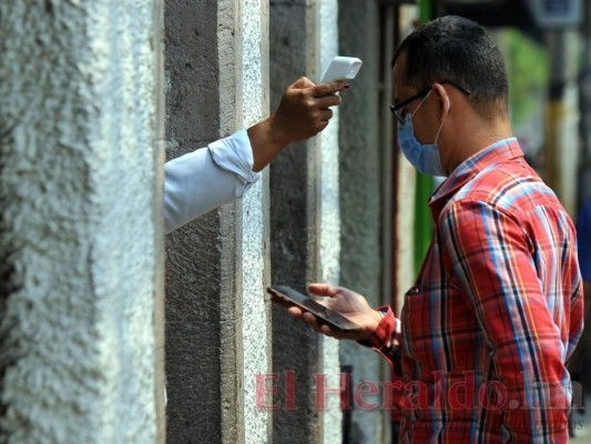 Los capitalinos en medio del Covid-19, unos acatan medidas, otros las ignoran