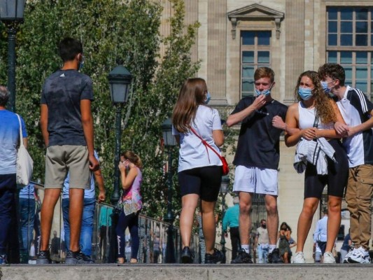Francia reporta casi 9,000 nuevos casos de coronavirus