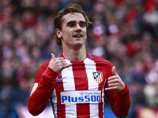 Manchester United y Manchester City están interesados en Neymar