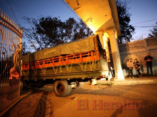 Todo listo en el Instituto Central para dar inicio a la fiesta democrática (FOTOS)
