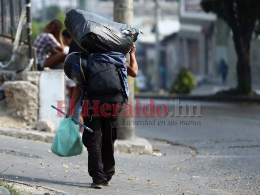 FOTOS: Capitalinos se abastecen durante quinta semana de cuarentena