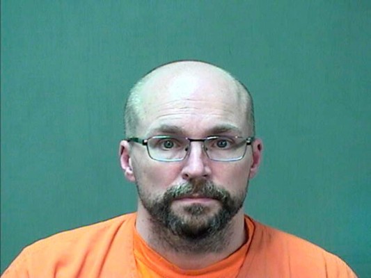 Farmacéutico arruinó vacunas contra el covid porque 'eran dañinas'&nbsp;&nbsp;