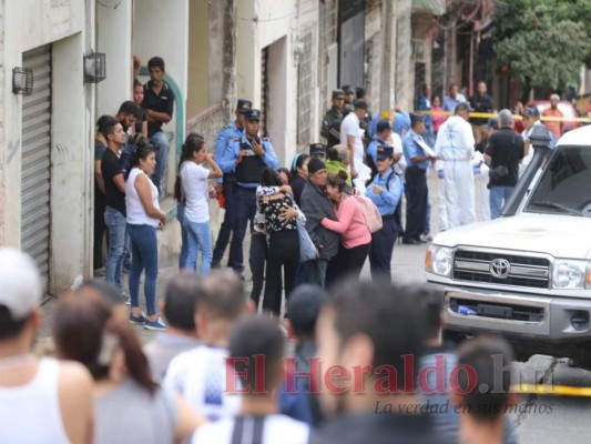 FOTOS: Escena del crimen de una pareja acribillada en barrio Buenos Aires