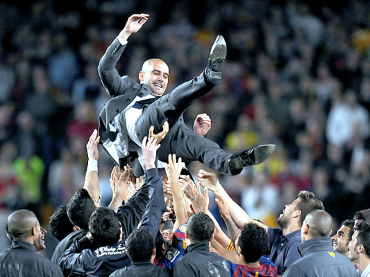 Lágrimas, sonrisas y goles en emotiva despedida de Guardiola