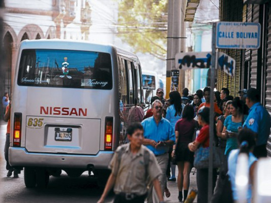 Podredumbre en la Dirección General de Transporte por festín de subsidio