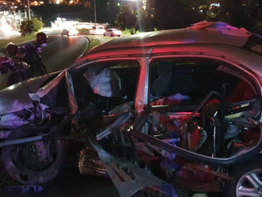 Un muerto y un herido en aparatoso accidente en el anillo periférico de la capital