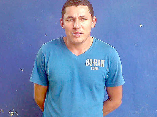 En posesión de 30 libras de marihuana capturan a taxista en Colón