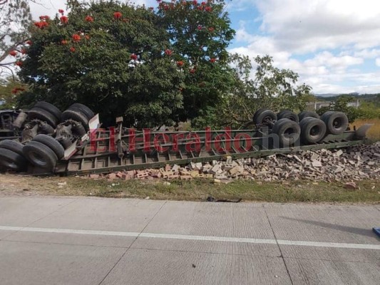 Las primeras imágenes del aparatoso accidente en salida al sur; sin víctimas mortales