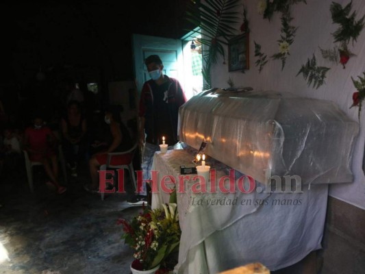 Desgarrador último adiós de menor ahogado en el río Choluteca (FOTOS)