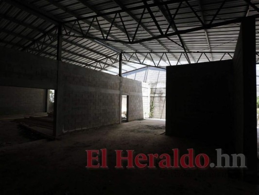 El gobierno abandonó la obra tras quitársela al comité liderado por monseñor Rómulo Emiliani. Foto: David Romero/El Heraldo