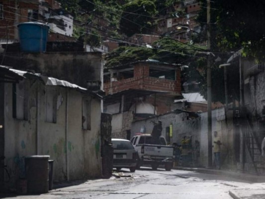 'Vamos a lanzar las bombas': Bandas criminales llenan de terror y muerte a Caracas&nbsp;&nbsp;