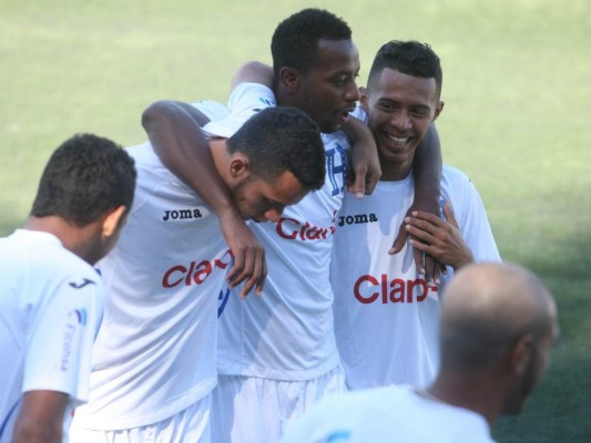 DT de Honduras: Lo de Chile no sé de dónde salió, hay que esperar a ver qué dicen