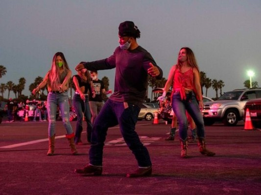 Hombre muere tras contagiarse en una fiesta covid-19&nbsp;&nbsp;