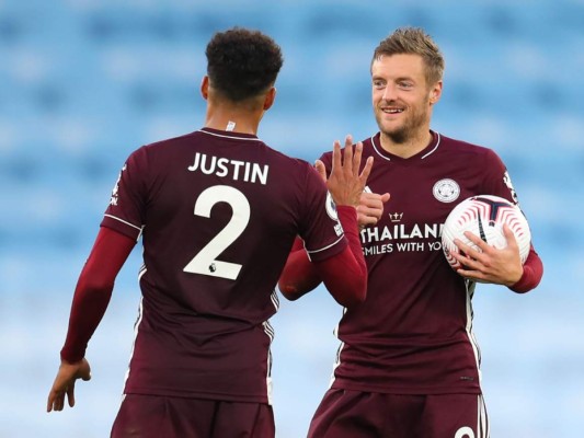 Vardy y el Leicester destrozan al City, segundo triunfo para Leeds de Bielsa