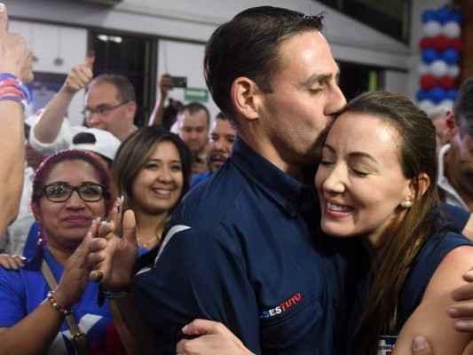 La derecha toma ventaja en las elecciones legislativas de El Salvador