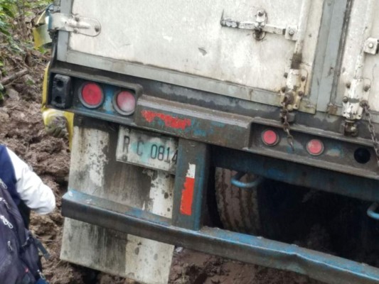Impactantes imágenes de fatal choque en carretera al occidente de Honduras