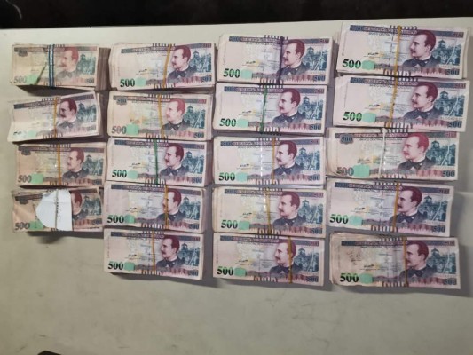 Capturan a dos hombres con más de dos millones de lempiras del narcotráfico en Támara