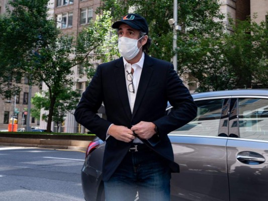 Cohen, exabogado de Trump, seguirá condena penal en casa