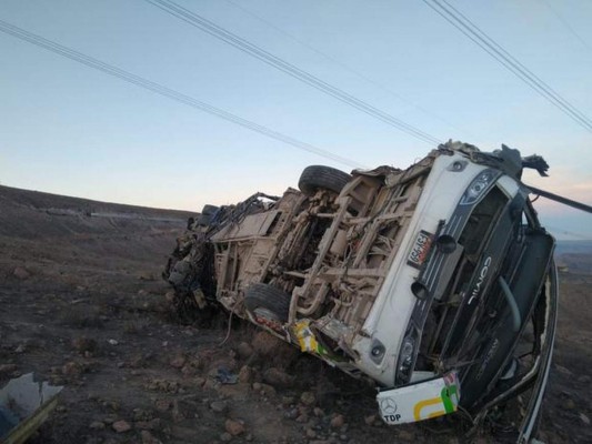 Accidente de autobús cerca de Nasca en Perú deja 27 mineros muertos   