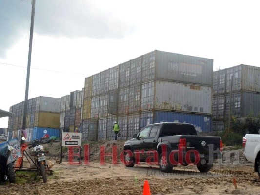 Las autoridades de la UCP ya iniciaron la ejecución de otro proyecto habitacional. Foto: Emilio Flores/El Heraldo