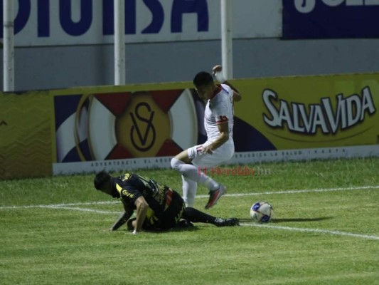 Real España empató 1-1 con Olimpia en el estadio Morazán
