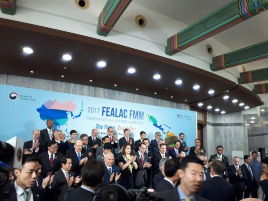 Inicia cumbre de cancilleres en Corea del Sur