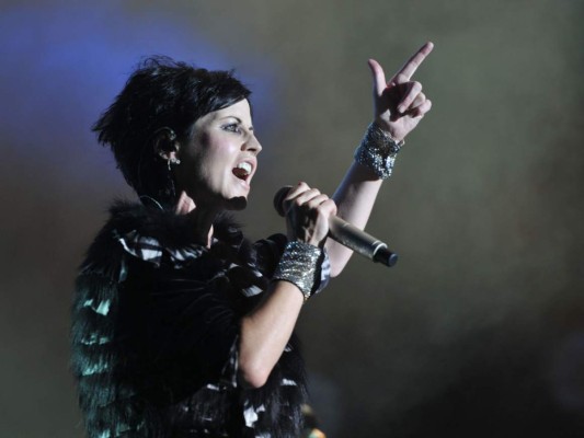 Los abusos que marcaron la vida de Dolores O'Riordan, vocalista de 'The Cranberries'