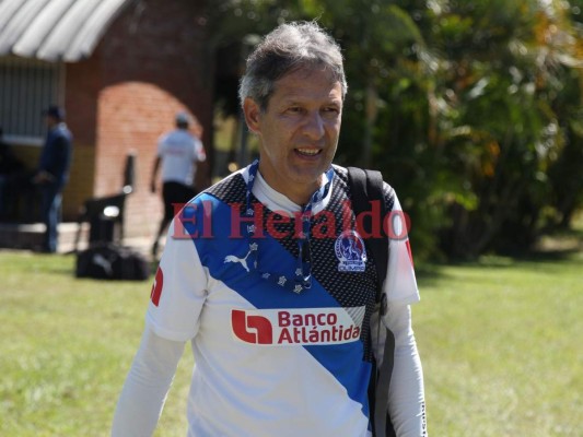 Entrenador de Olimpia Carlos Restrepo habló de la situación de Kevin Álvarez