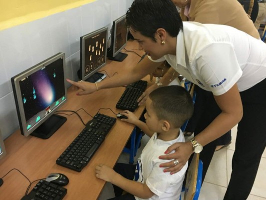 Fundación Ficohsa cumple 19 años contribuyendo con la calidad educativa de Honduras