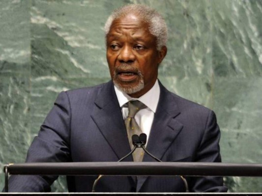 Kofi Annan critica lentitud de países ricos ante el ébola