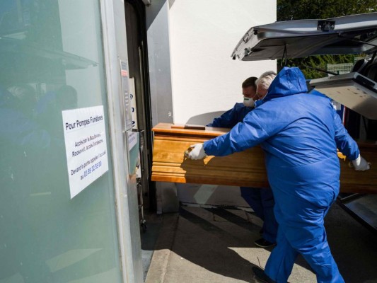 Jornada de dolor en Europa por Covid-19, repunte de muertos