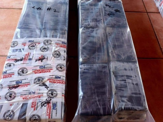 El Salvador decomisa cocaína valorada en 14.6 millones de dólares