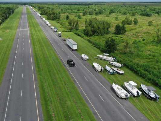 FOTOS: Huracán Sally amenaza EEUU con inundaciones mortales