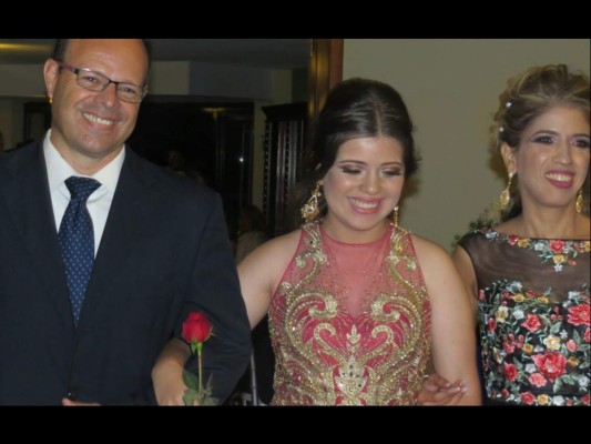 Inolvidable noche de los senior de Christian International School