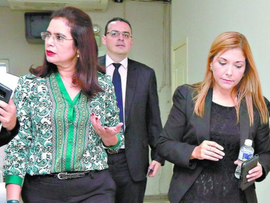 Ana Hall remite al Congreso Nacional la iniciativa de la segunda vuelta