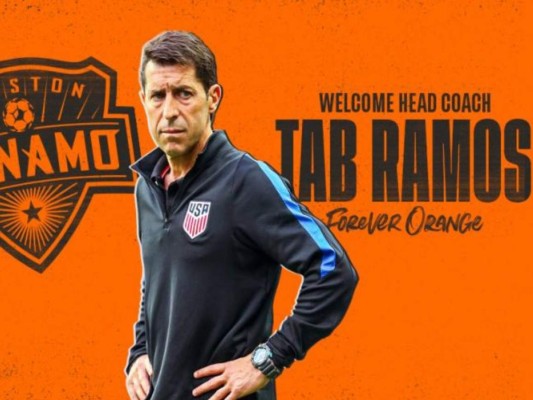 El entrenador Tab Ramos es el nuevo estratega del Houston Dynamo.