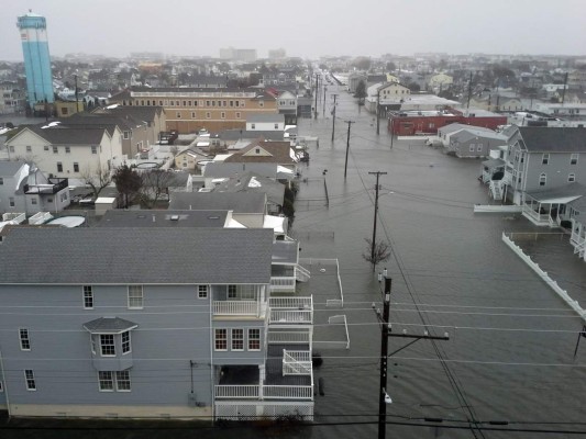 Tormenta Jonás cubrió de nieve el este de EEUU