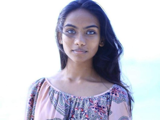 Muere modelo que conquistó al mundo con sus ojos